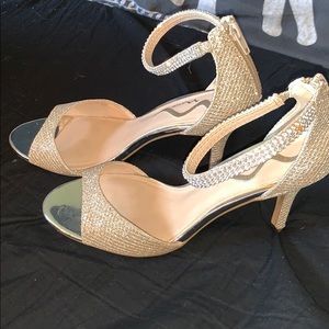 Nina vierra heels size 9
